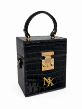Load image into Gallery viewer, The cobra trunk ( liquid black ) ( PRE ORDER)